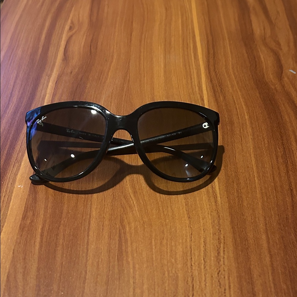 Ray-Ban Glossy Black Sunglasses